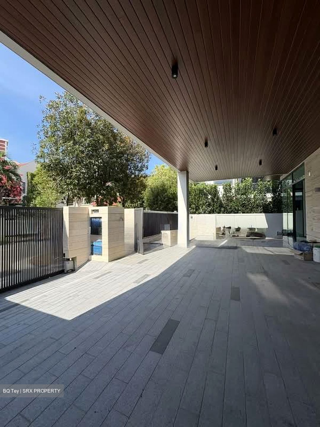 East Coast Avenue (D15), Terrace #547133851